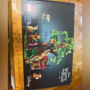 LEGO Disney Winnie the Pooh Treehouse Set